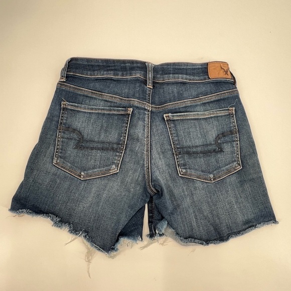 American Eagle Outfitters Midi Cut Off Super Super Stretch Shorts Size 6 Womens - Picture 3 of 9